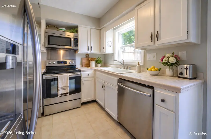 715 Yorkwood Pl, Louisville, KY 40223 - #2