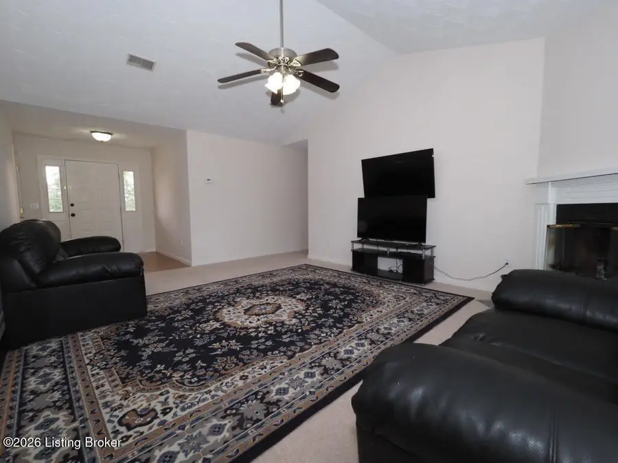 1018 Farmaway Dr, Bardstown, KY 40004 - #3