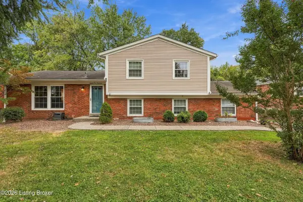 8100 Huntsman Trail, Louisville, KY 40291