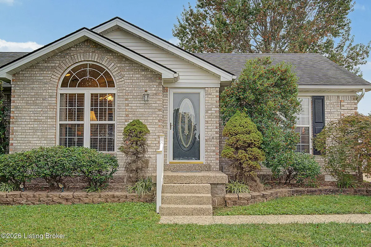 249 Forest Ridge Dr, Mount Washington, KY 40047 - #1