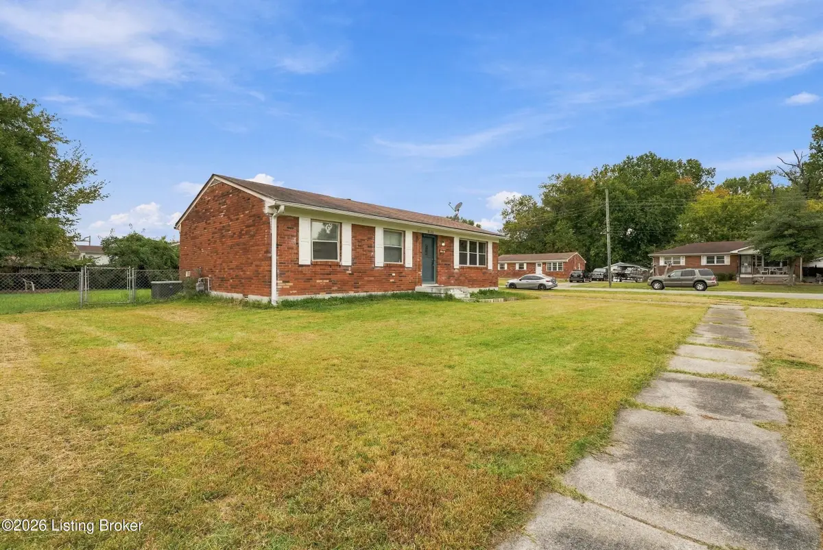 8100 Rocky Gap Rd, Louisville, KY 40214 - #1
