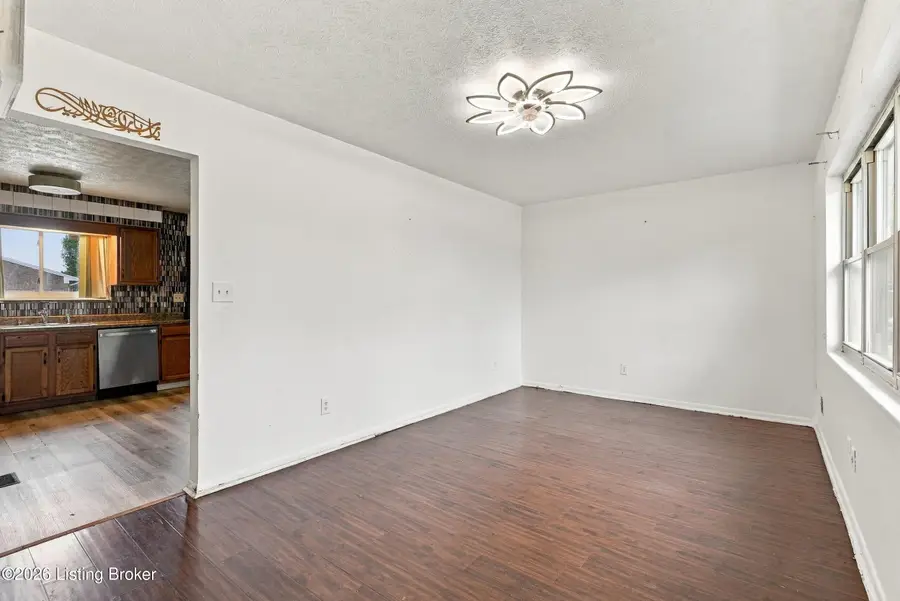 8100 Rocky Gap Rd, Louisville, KY 40214 - #3