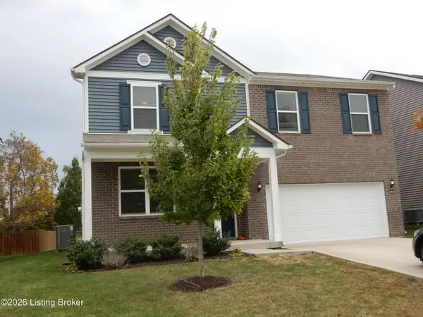 12043 Wooden Trace Dr, Louisville, KY 40229