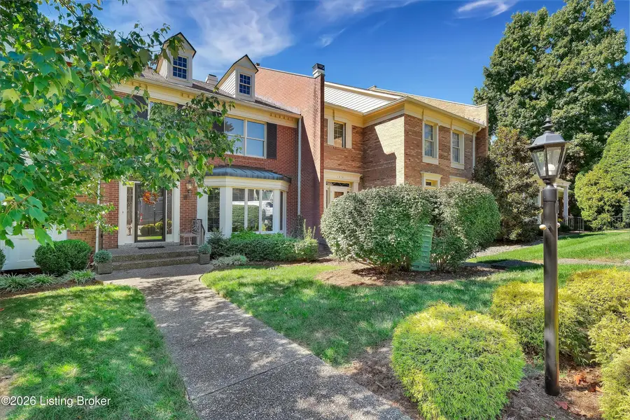 1312 Navajo Ct, Louisville, KY 40207 - #3