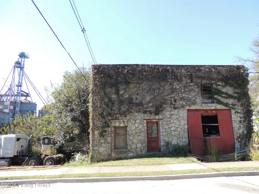 204 W Muir Ave, Bardstown, KY 40004 - #2