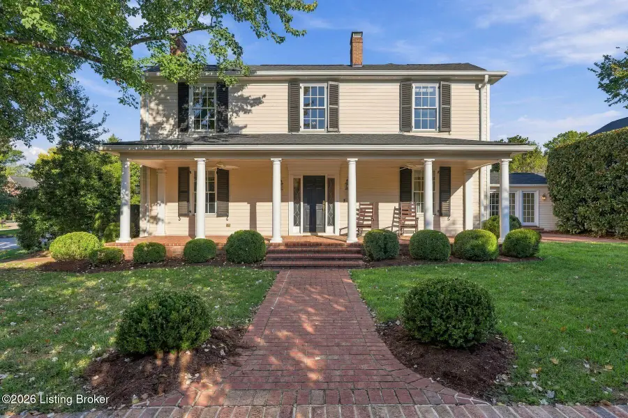 409 Stonehaven Commons Ct, Louisville, KY 40207 - #2