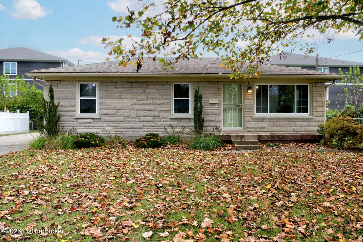 5423 Bungalow Dr, Louisville, KY 40258 - #1