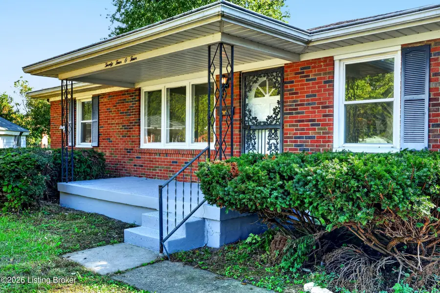 2404 Waco Ct, Louisville, KY 40216 - #3
