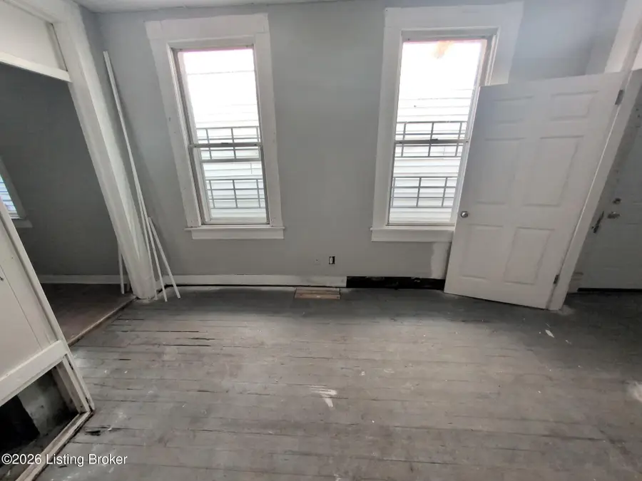2840 Slevin St, Louisville, KY 40212 - #3