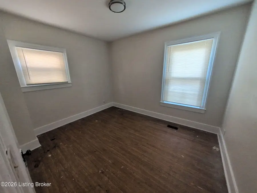 529 N 42nd St, Louisville, KY 40212 - #3