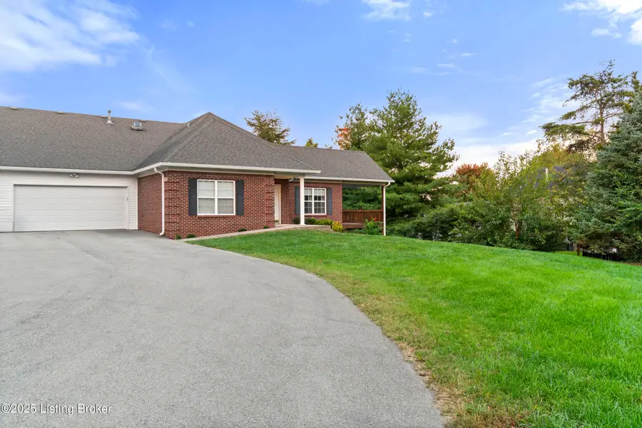 10403 Pine Glen Cir, Louisville, KY 40291 - #3