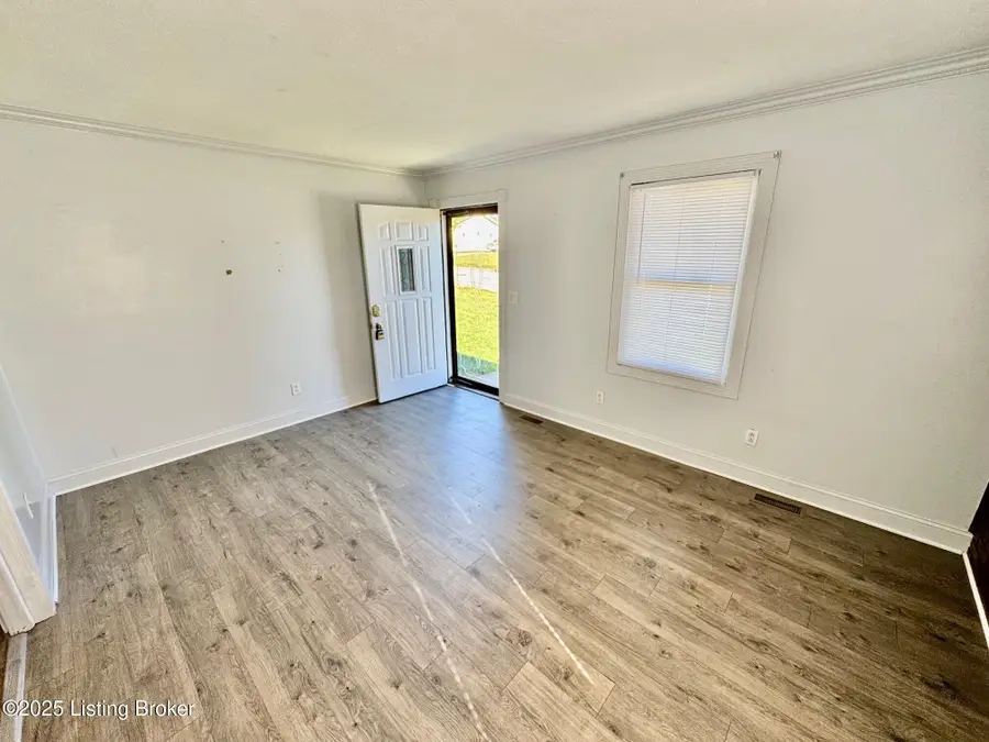210 Rizer Ave, Springfield, KY 40069 - #3