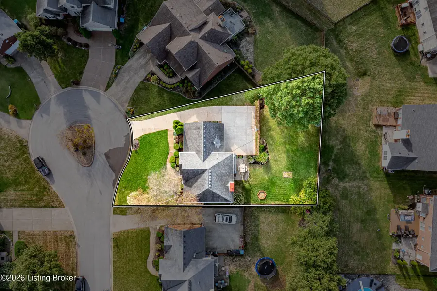 4304 Forest Bend Pl, Louisville, KY 40245 - #3