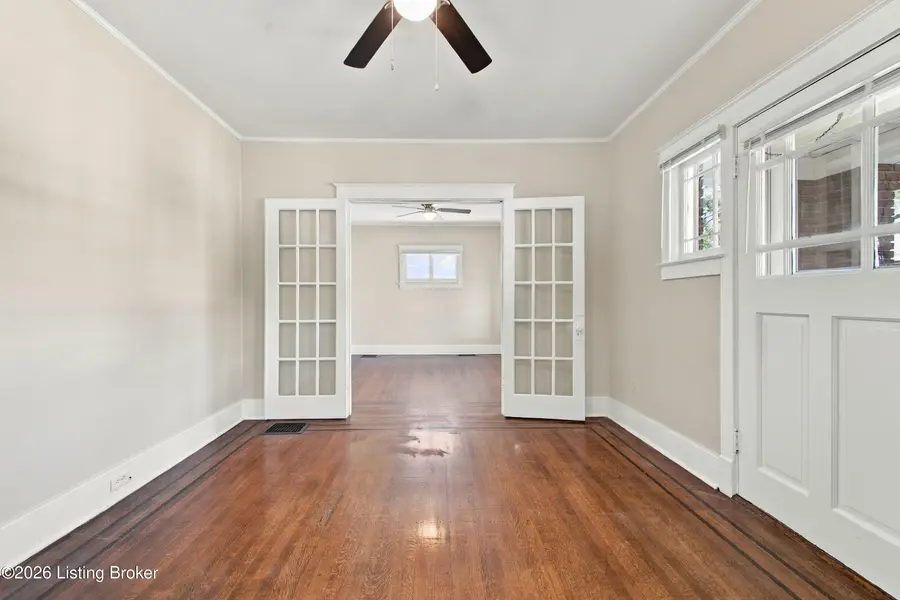4 Eutropia Ct, Louisville, KY 40208 - #3