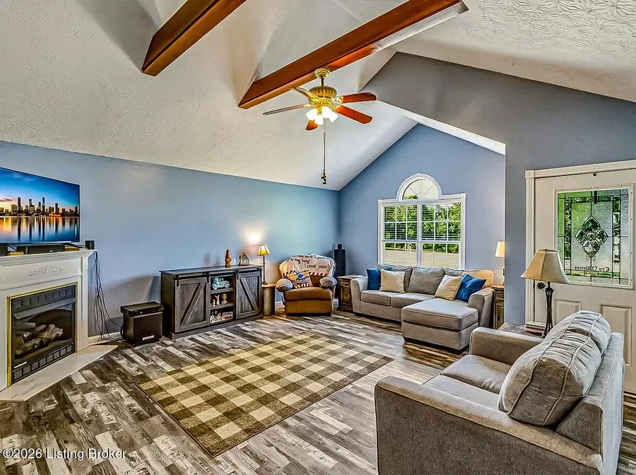 344 Evelyn Dr, Taylorsville, KY 40071 - #2
