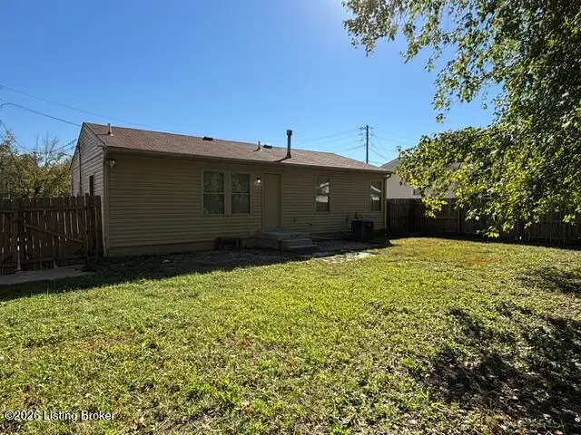 9612 Turnpike View Dr, Louisville, KY 40229 - #2