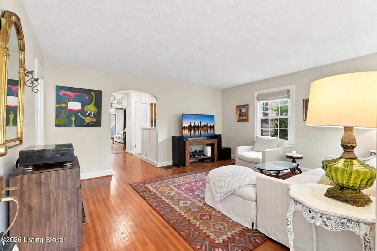 209 Bonner Ave, Louisville, KY 40207 - #1