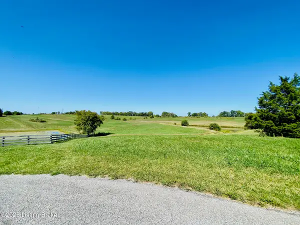 122 Mary Todd Dr, Springfield, KY 40069