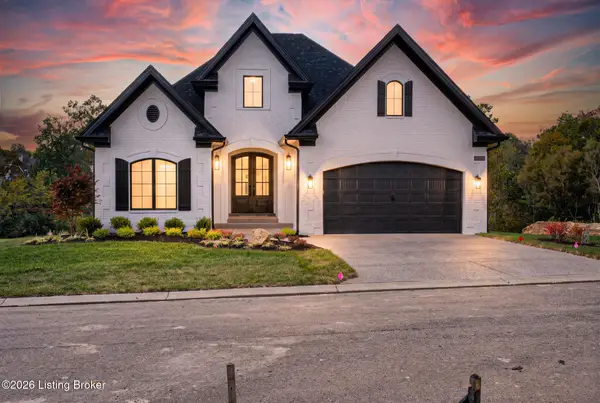 2024 Lakeview Villas Pl, Louisville, KY 40245