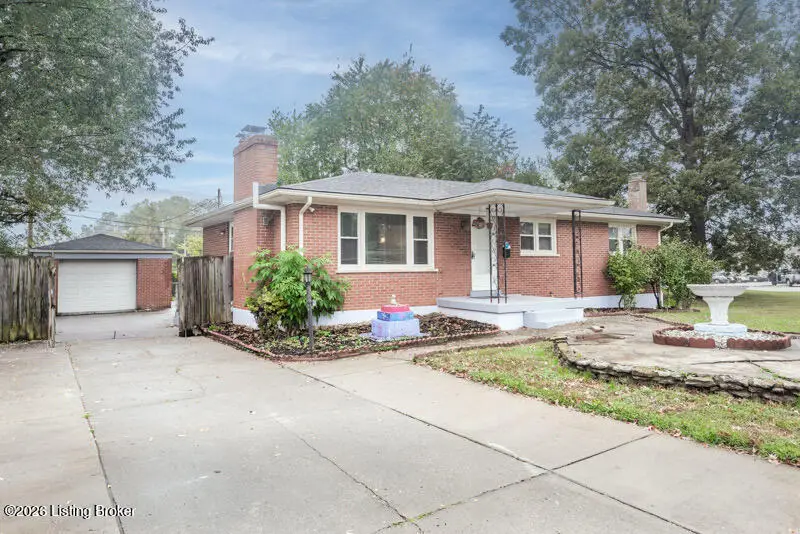 3708 Youngwood Rd, Louisville, KY 40218 - #1