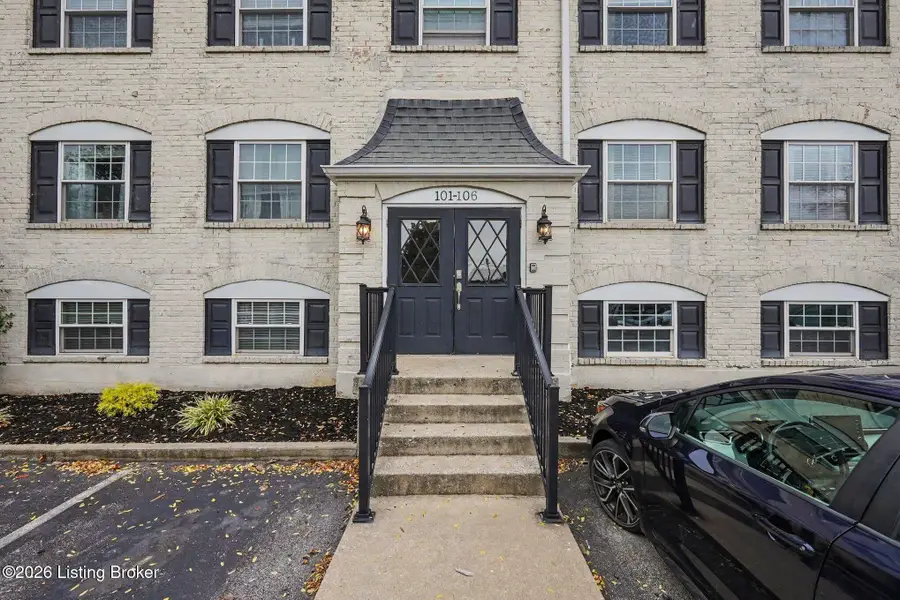 102 Middletown Square, Louisville, KY 40243 - #3