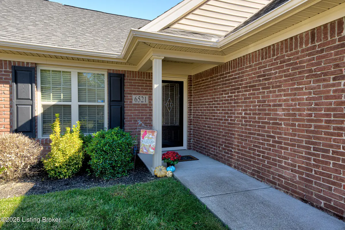 6521 Renate Rd, Louisville, KY 40291 - #1