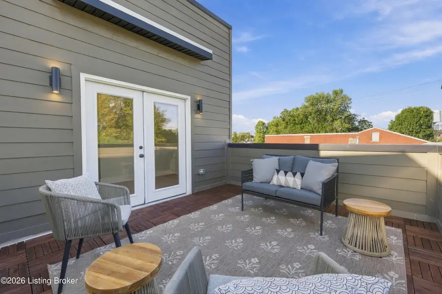 1006 E Muhammad Ali Blvd, Louisville, KY 40204 - #3