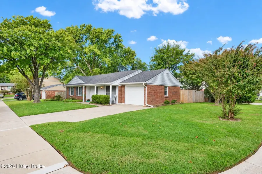 9509 Meadowgate Ct, Louisville, KY 40223 - #3