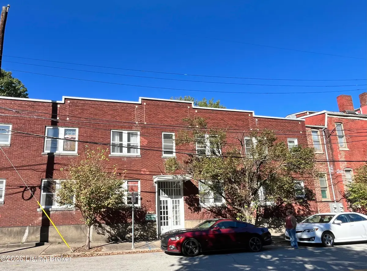 1210 S Brook St #APT 3, Louisville, KY 40203 - #1