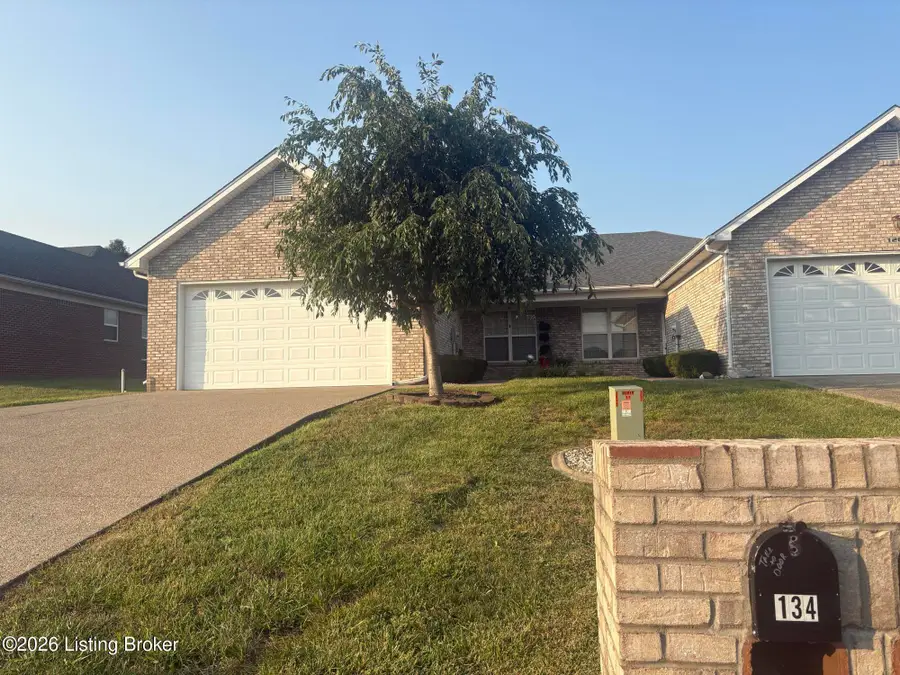 134 Shawnee Ct, Shepherdsville, KY 40165 - #2