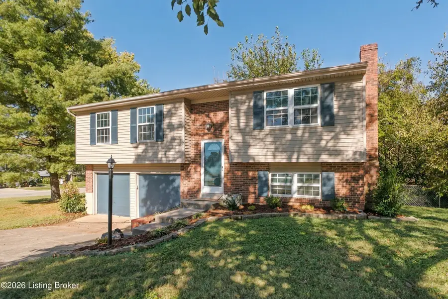 9701 Stanalouise Dr, Louisville, KY 40291 - #2