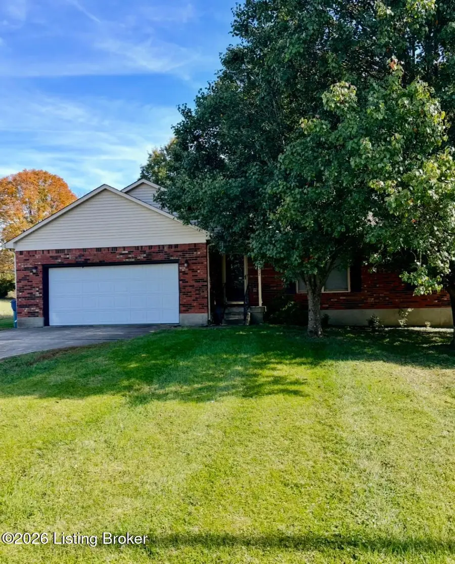 407 Garden Ct, Simpsonville, KY 40067 - #2