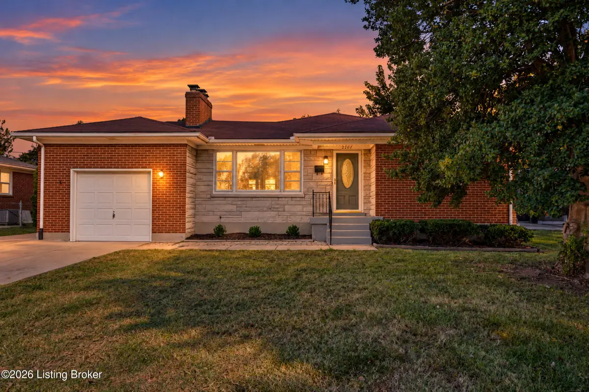 2207 Liverpool Ln, Louisville, KY 40218 - #1