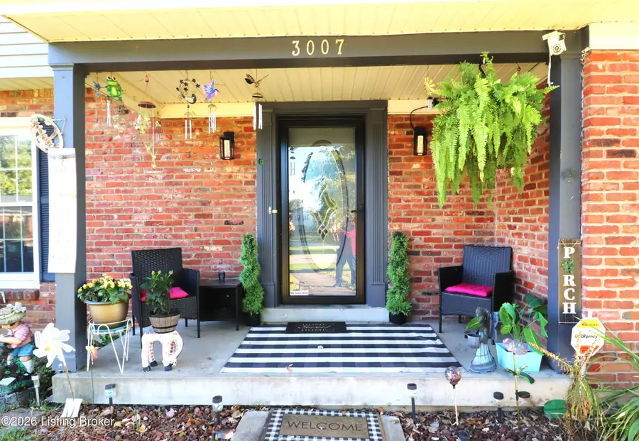 3007 Gleeson Ln, Jeffersontown, KY 40299 - #2