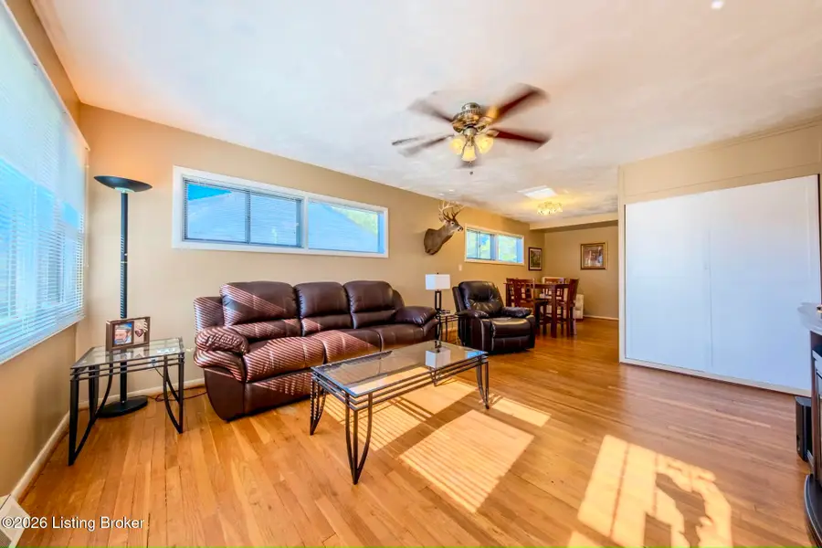 4837 Redstart Rd, Louisville, KY 40213 - #2