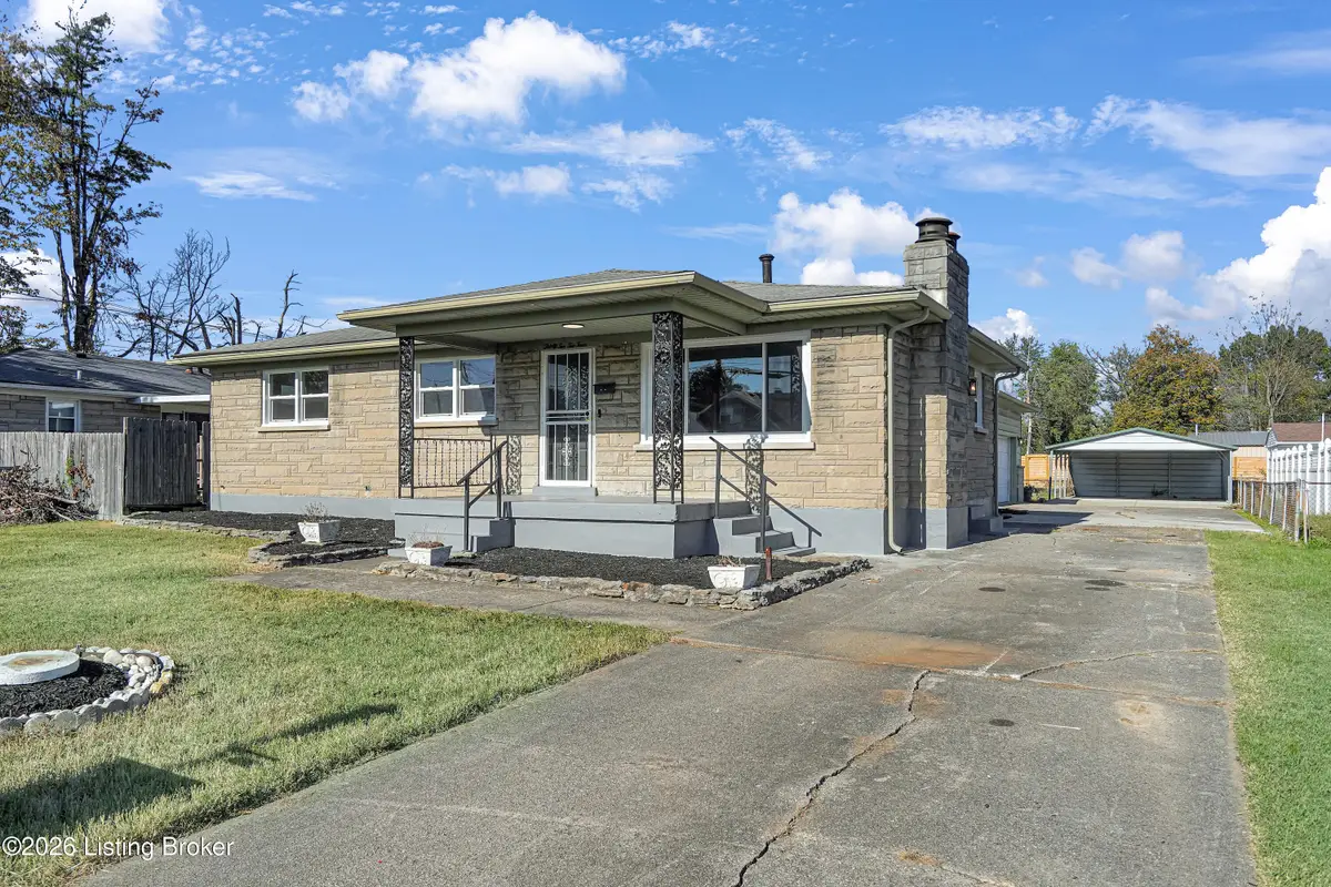 3224 Teakwood Cir, Louisville, KY 40216 - #1
