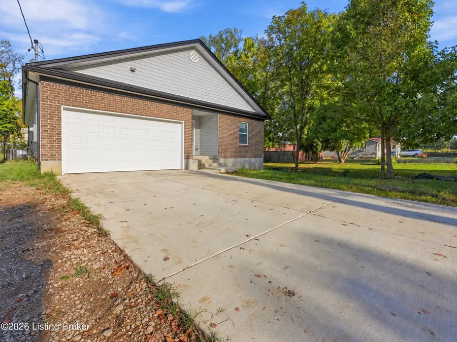 6410 Kenmore Ave, Louisville, KY 40216 - #3