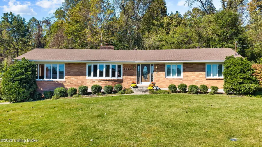 9020 Lyneve Dr, Louisville, KY 40272 - #3