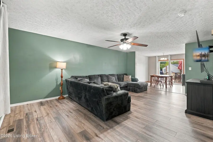 10323 Arbor Oak Dr, Louisville, KY 40229 - #3