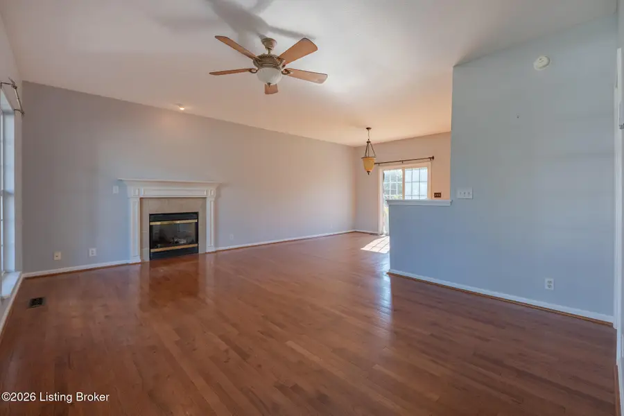 10200 Landwood Dr, Louisville, KY 40291 - #2