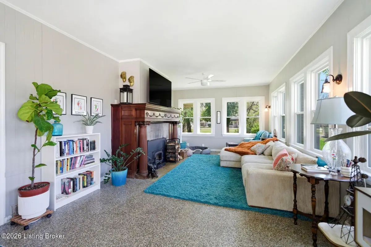 2029 Rockford Ln, Louisville, KY 40216 - #1