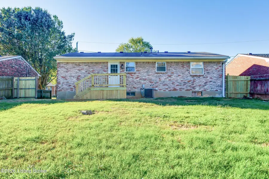 400 S Steedland Dr, Louisville, KY 40229 - #3