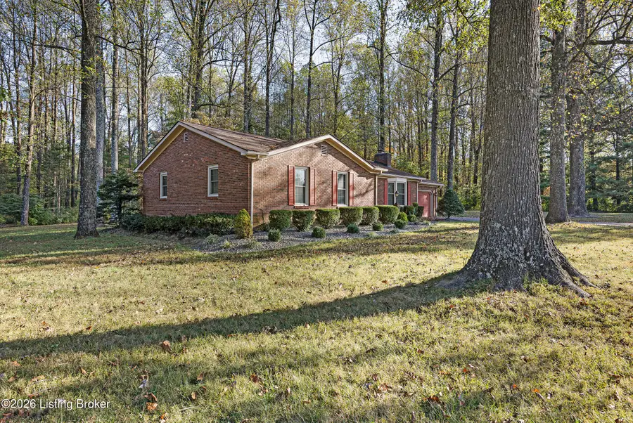 2434 Old Nazareth Rd, Bardstown, KY 40004 - #2