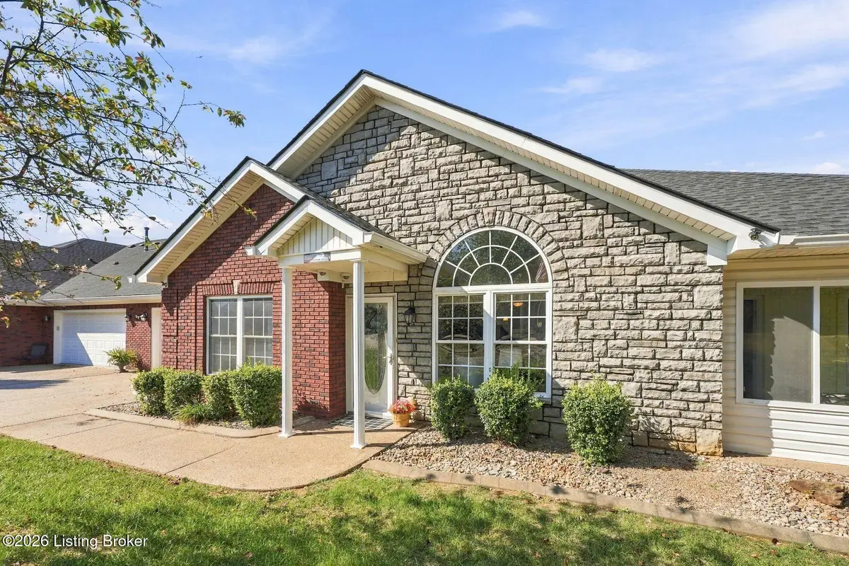 242 Adrian Ave, Mount Washington, KY 40047 - #1