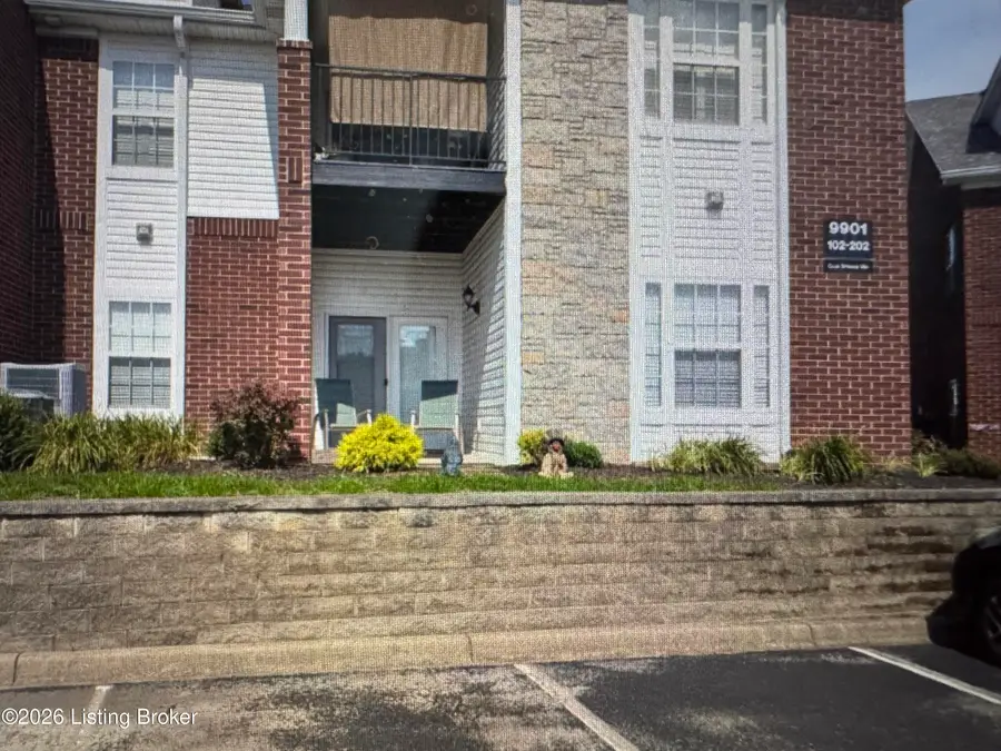 9901 Club Springs Way #102, Louisville, KY 40291 - #2