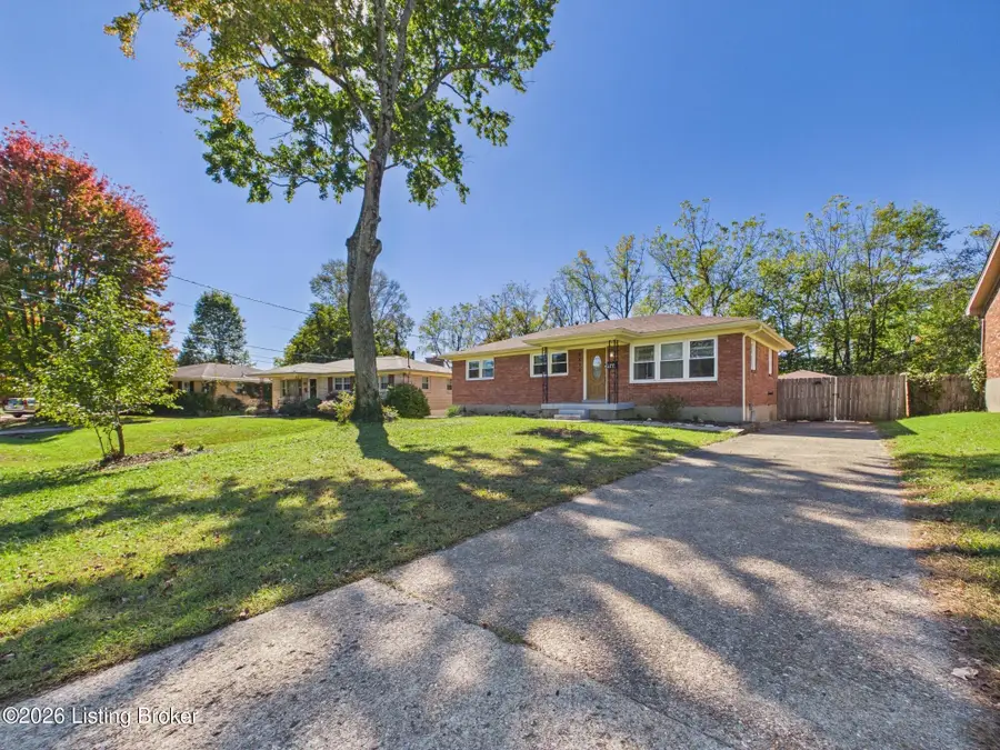 8410 Michael Ray Dr, Louisville, KY 40219 - #3