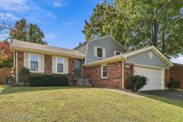 8516 Laverne Dr, Jeffersontown, KY 40299