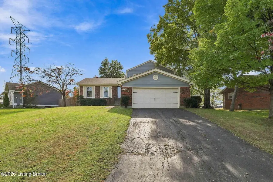 8516 Laverne Dr, Jeffersontown, KY 40299 - #2