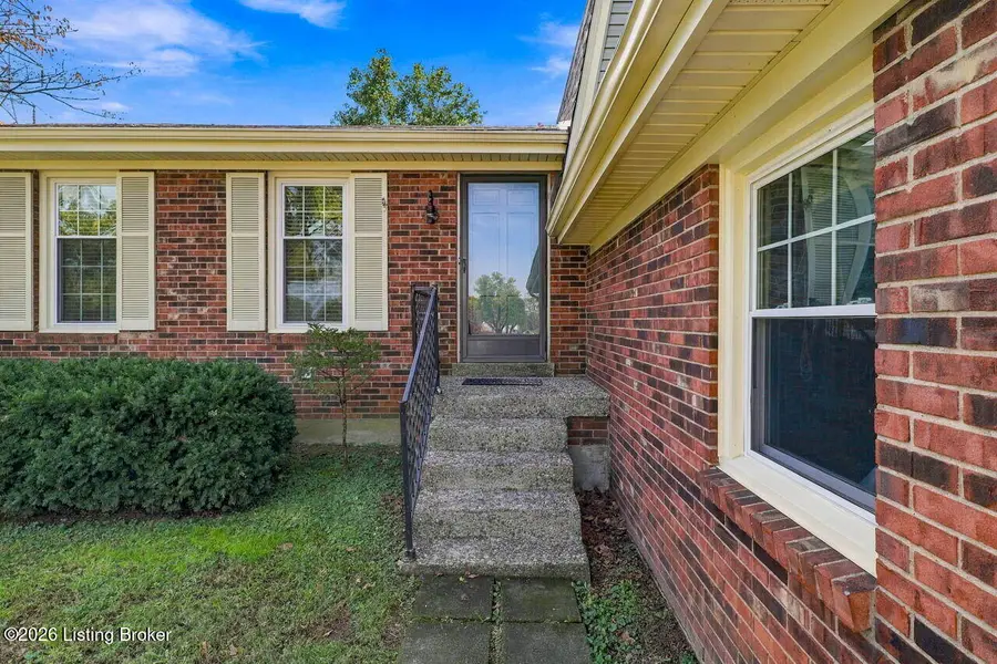 8516 Laverne Dr, Jeffersontown, KY 40299 - #3