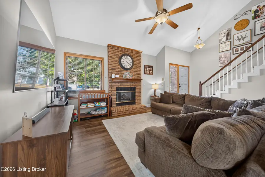 107 Daniel Ct, Radcliff, KY 40160 - #2
